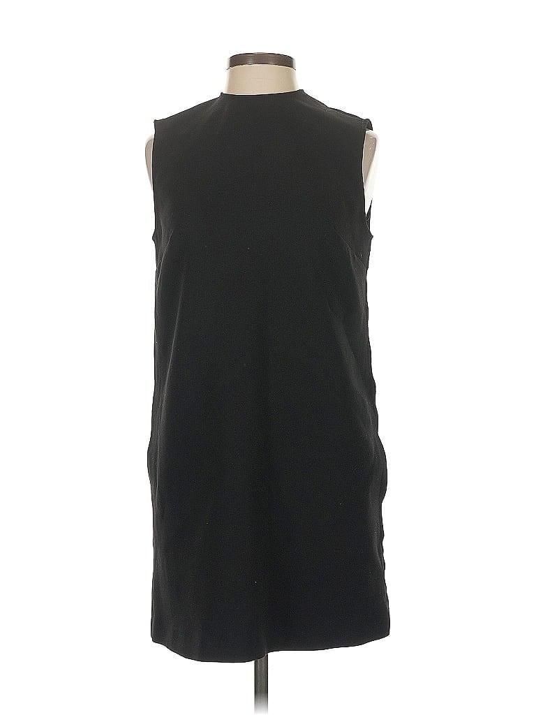 Click to view more detailed imagery on our partner's website Pre-owned Zara Casual Dress In Black