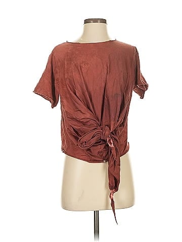 Back Short Sleeve Top (view 1)