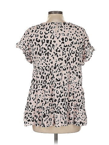 Andree by UNIT Short Sleeve Blouse (view 2)