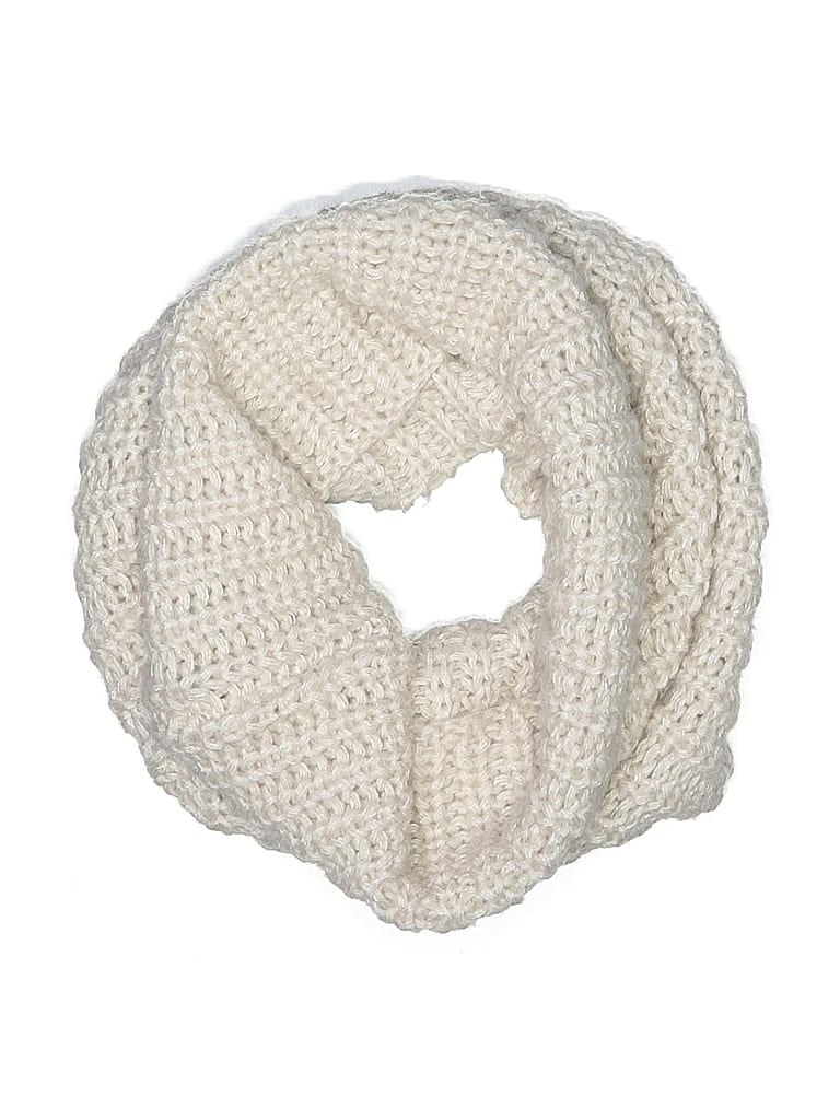 Click to view more detailed imagery on our partner's website Pre-owned H&m Scarf In White