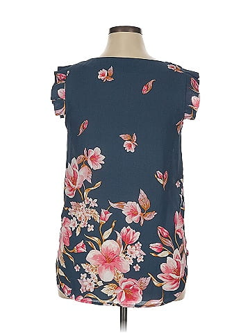 Sweet Rain Sleeveless Blouse (view 2)