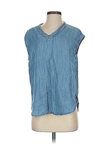 Ivy Jane Sleeveless Blouse (view 1)