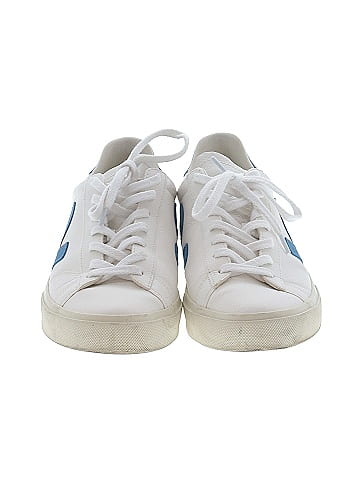 VEJA Sneakers (view 2)