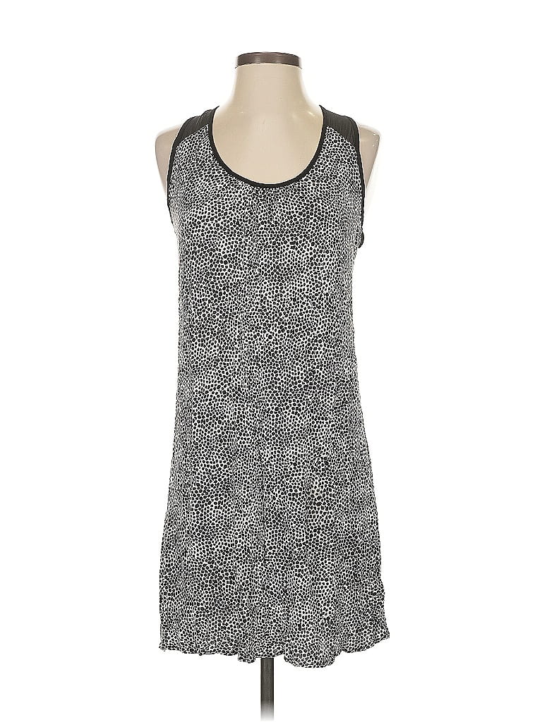 Click to view more detailed imagery on our partner's website Pre-owned Anne Klein Ii Casual Dress In Gray