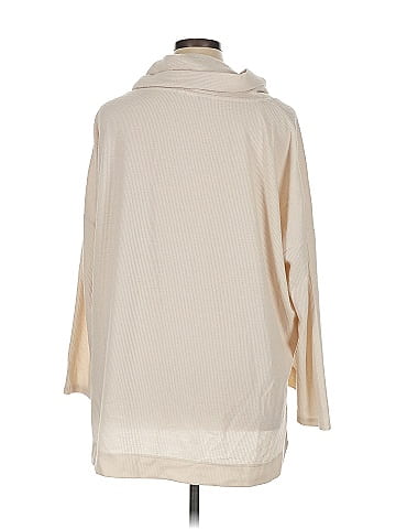ADY P Poncho (view 2)