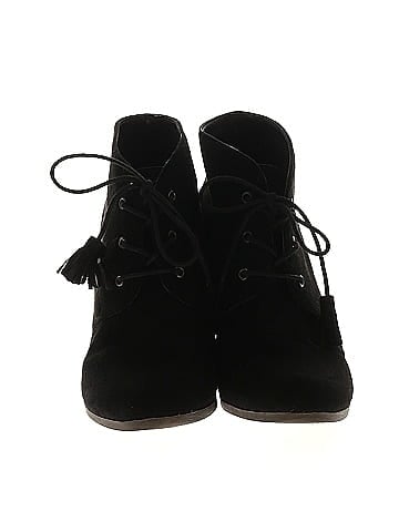 Journee Collection Ankle Boots (view 2)