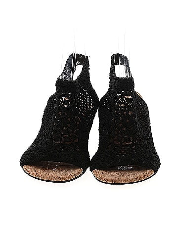 Nina Wedges (view 2)