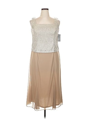 Alex Evenings Casual Dress (view 1)