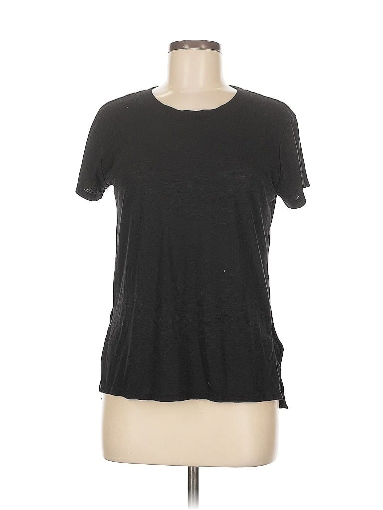 Click to view more detailed imagery on our partner's website Pre-owned Gaiam Short Sleeve T-shirt In Gray