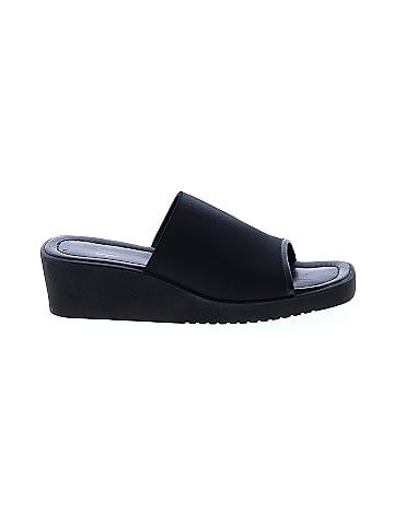 Donald J Pliner Sandals (view 1)