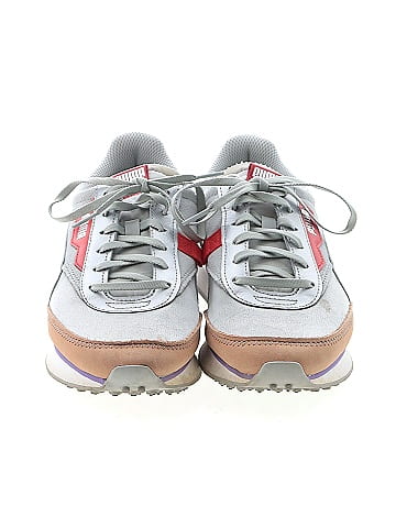 Puma Sneakers (view 2)