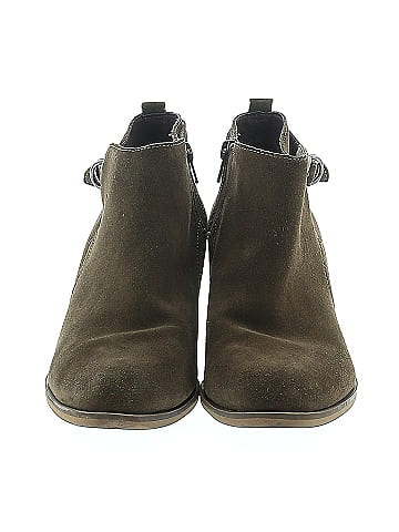 White Mountain Ankle Boots (view 2)