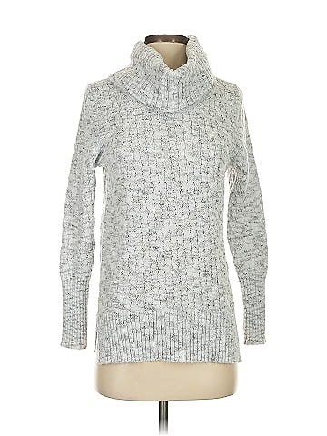 Liz Claiborne Turtleneck Sweater (view 1)