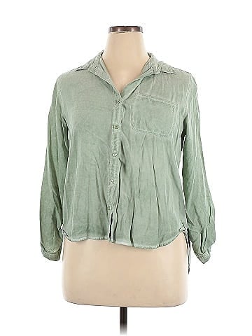 Velvet Heart 3/4 Sleeve Button-Down Shirt (view 1)