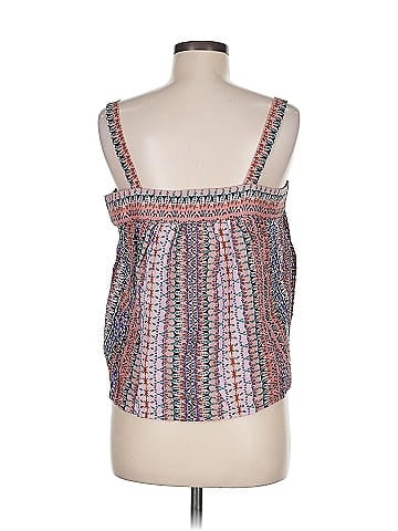 Xirena Sleeveless Blouse (view 2)