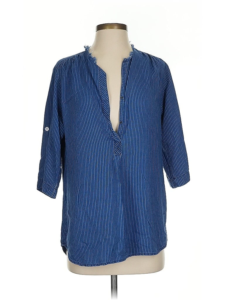 Click to view more detailed imagery on our partner's website Pre-owned Fifteen Twenty 3/4 Sleeve Button Down Shirt In Blue