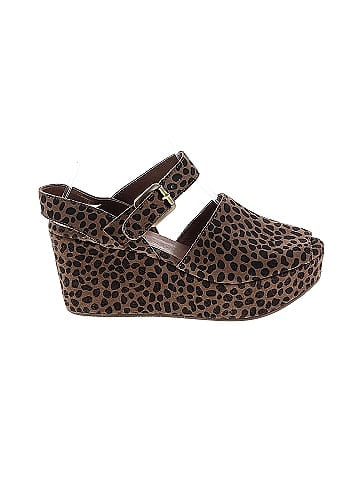 Chocolat Blu Wedges (view 1)
