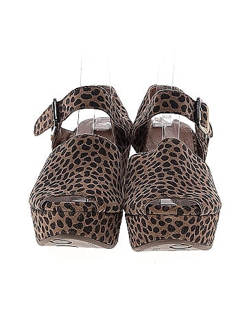 Chocolat Blu Wedges (view 2)
