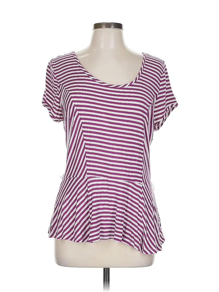 Click to view more detailed imagery on our partner's website Pre-owned Elle Short Sleeve Top Purple Stripes Pattern Scoop Neck Tops