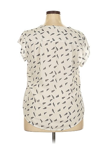 Fun2Fun Short Sleeve Blouse (view 2)