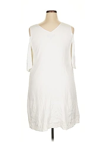 Mossimo Casual Dress (view 2)