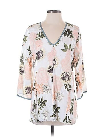 Little Journeys Chicago 3/4 Sleeve Blouse (view 1)