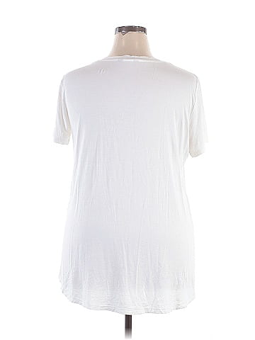 Amaryllis Short Sleeve T-Shirt (view 2)