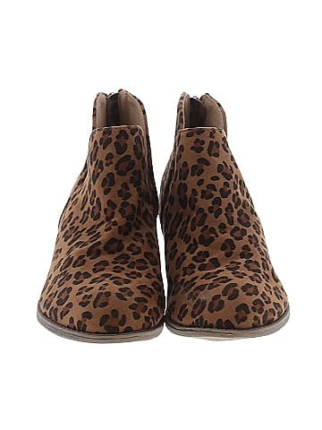 Journee Collection Ankle Boots (view 2)