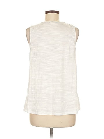 Hem & Thread Sleeveless Blouse (view 2)