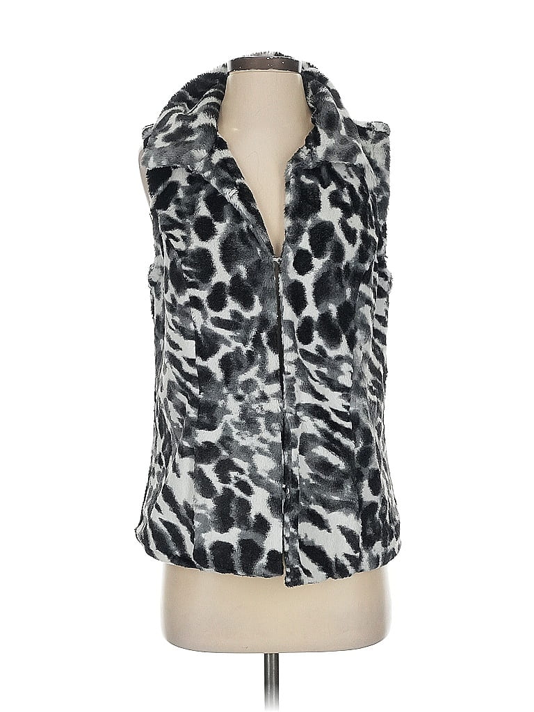 Click to view more detailed imagery on our partner's website Pre-owned Chico's Faux Fur Vest In Silver