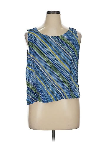 Women's Best Sleeveless Blouse (view 1)