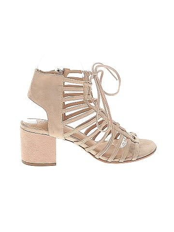 Pour La Victoire Heels (view 1)