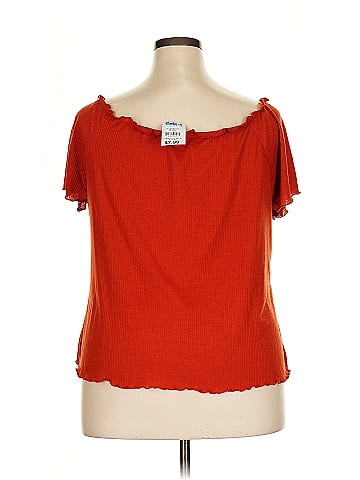 Full Circle Trends Short Sleeve Top (view 2)