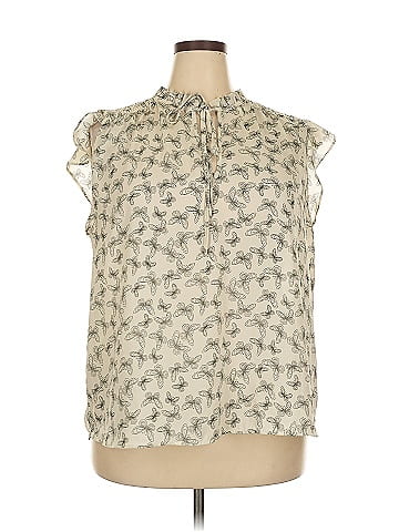 Sweet Rain Sleeveless Blouse (view 1)