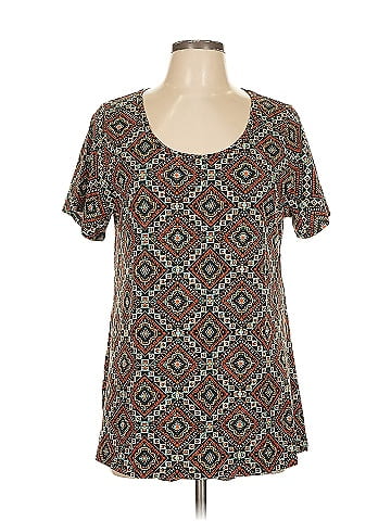 Lularoe Short Sleeve T-Shirt (view 1)