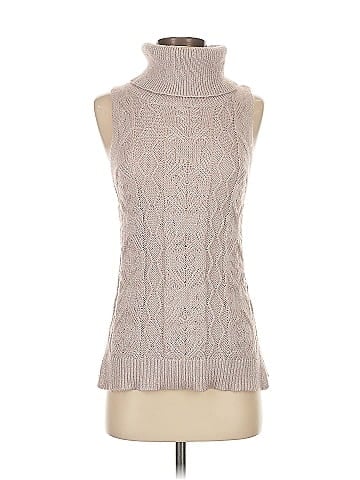 BB Dakota Sweater Vest (view 1)