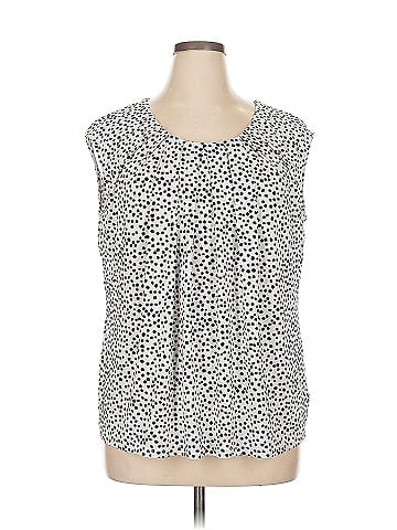 Kasper Sleeveless Blouse (view 1)
