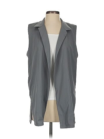 ADAY Sleeveless Button-Down Shirt (view 1)