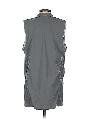 ADAY Sleeveless Button-Down Shirt (view 2)