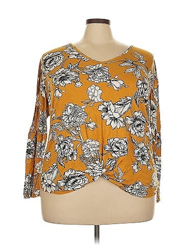 Daytrip 3/4 Sleeve Blouse (view 1)