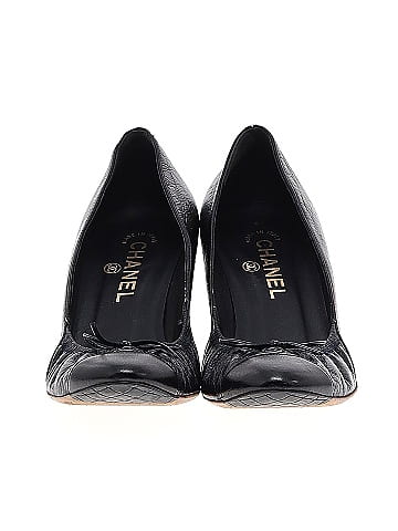 Chanel Leather CC Bow Cap Toe Scrunch Pumps  (view 2)