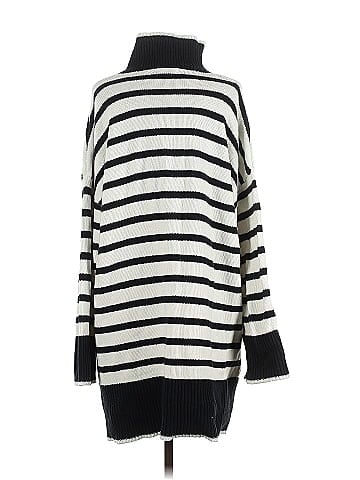 Blu Pepper Turtleneck Sweater (view 2)