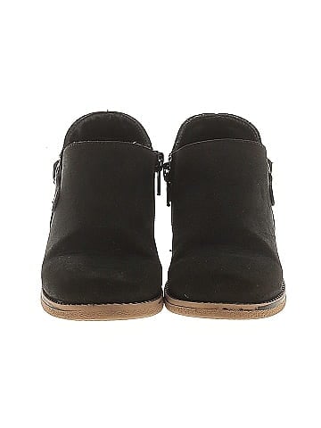 The Children's Place Ankle Boots (view 2)