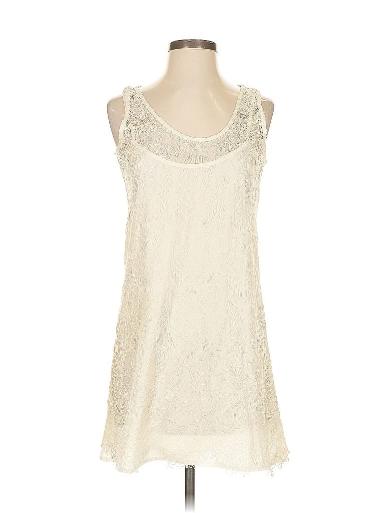 Pre-owned Cupcakes And Cashmere Casual Dress In White