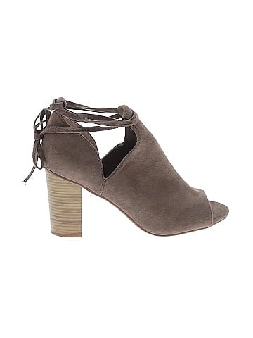 bc Heels (view 1)