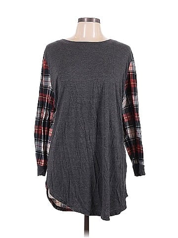 Amaryllis Long Sleeve T-Shirt (view 1)