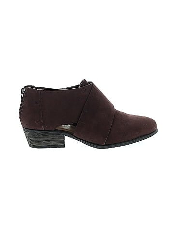 Journee Collection Heels (view 1)