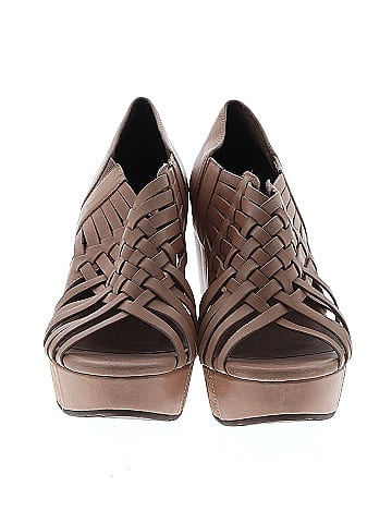 Chocolat Blu Wedges (view 2)