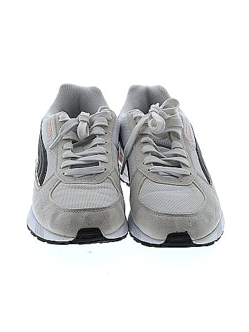 Puma Sneakers (view 2)