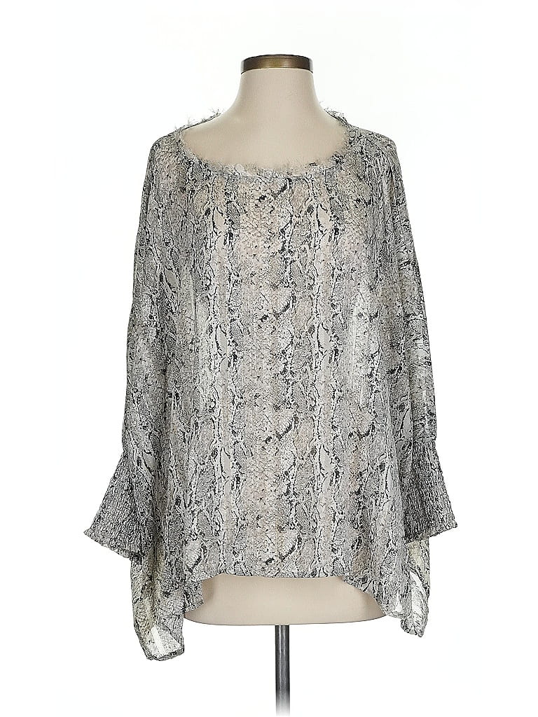 Click to view more detailed imagery on our partner's website Pre-owned Eesome 3/4 Sleeve Blouse In Silver